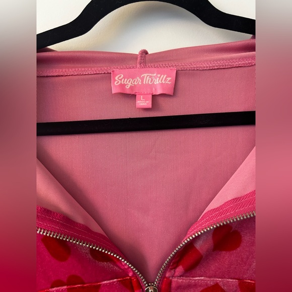 JENNIFER’S BODY Velour Pink Heart Cropped Zip Up Sweatshirt - Picture 4 of 6